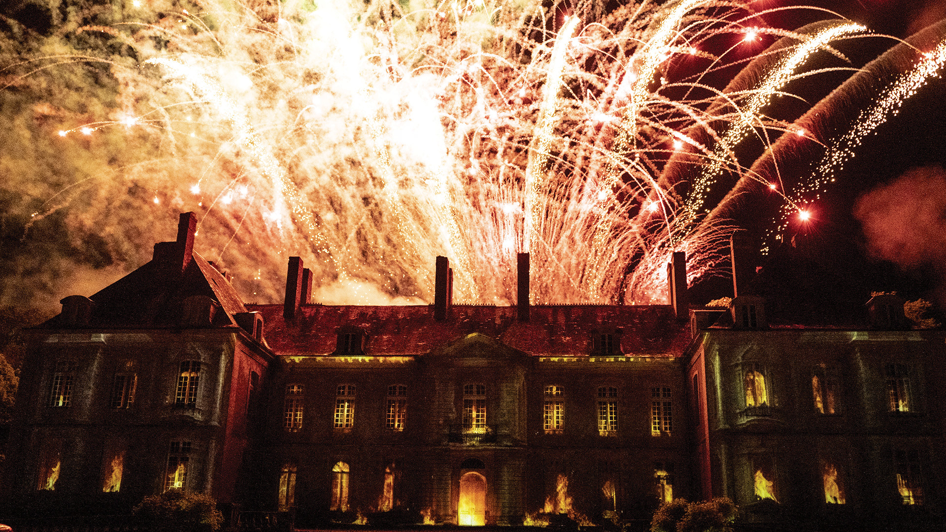 Video mapping Château du Plessis - Final du spectacle